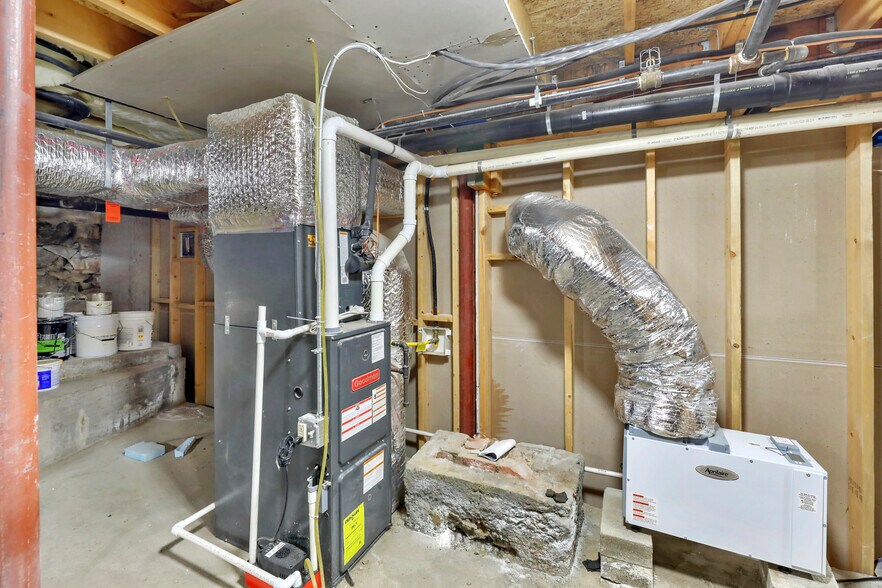 More Photos Of 29 Main St, West Stockbridge Multifamily For Sale