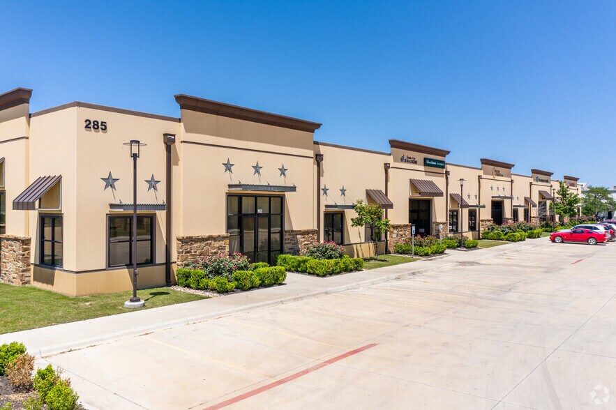 More Photos Of 295 SE Inner Loop, Georgetown Loft Creative Space For Lease