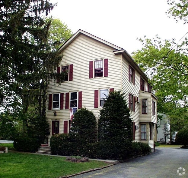 More Photos Of 239 Lexington Ave, Mount Kisco Loft Creative Space For Sale