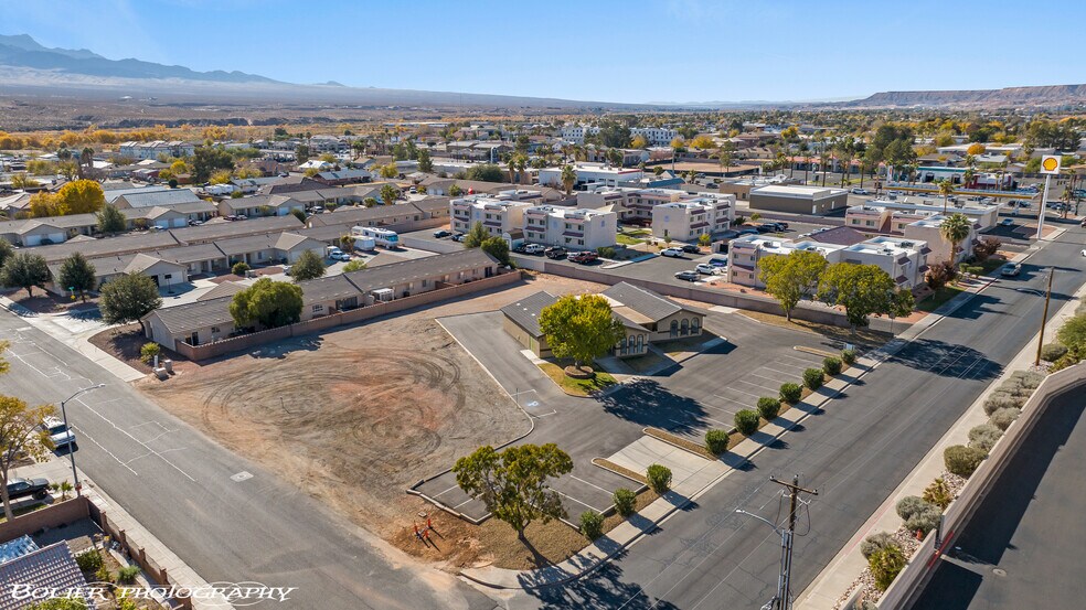 More Photos Of 320 E Old Mill Rd, Mesquite Office For Sale