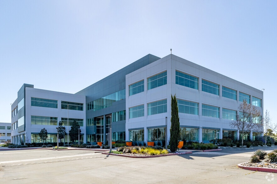 More Photos Of 300 Holger Way, San Jose Office For Lease