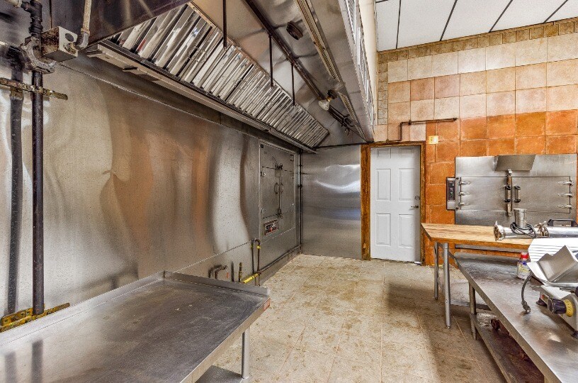 More Photos Of 4840 Strauss Ave, Indian Head Restaurant For Lease