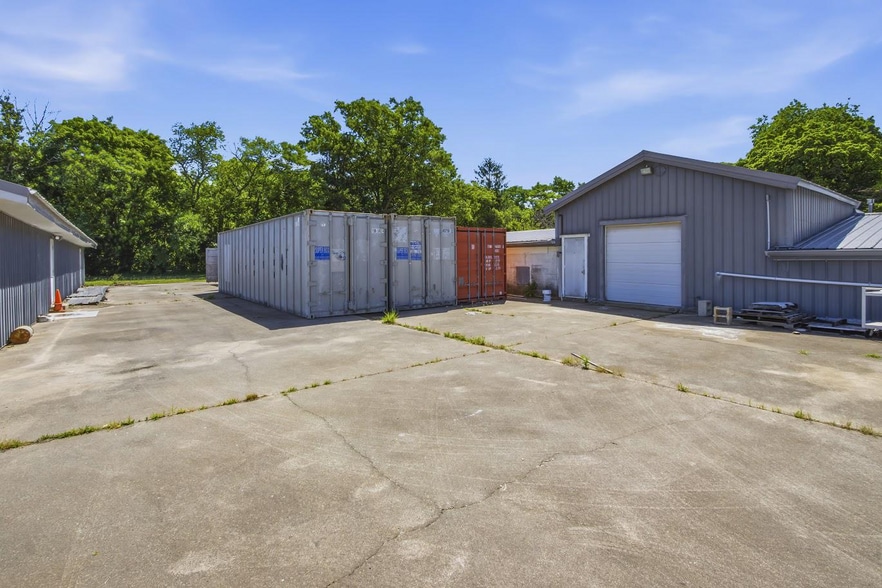 More Photos Of 50 Clara St, Landisville Warehouse For Sale