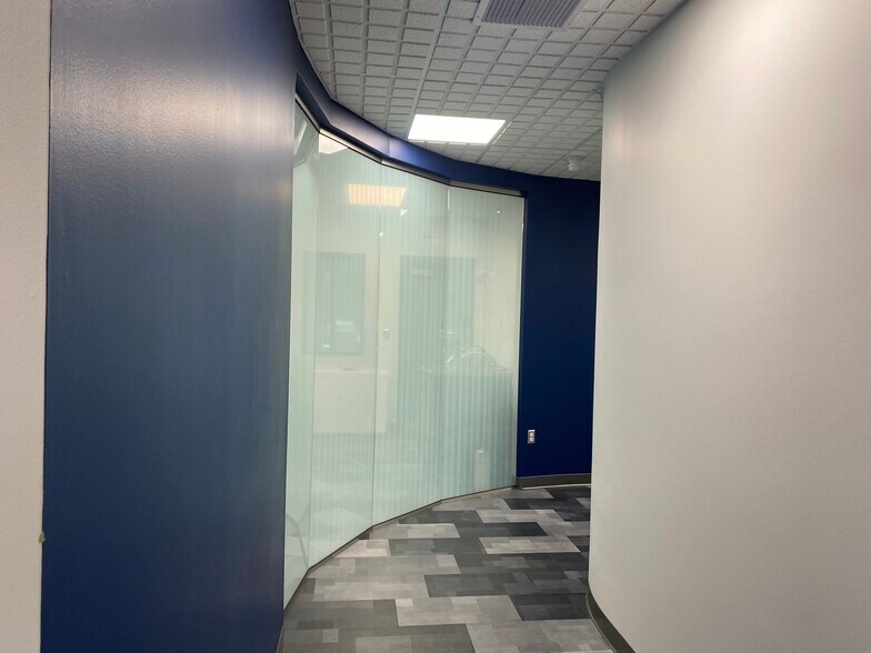 More Photos Of 1335 E Bradford Pky, Springfield Office For Lease