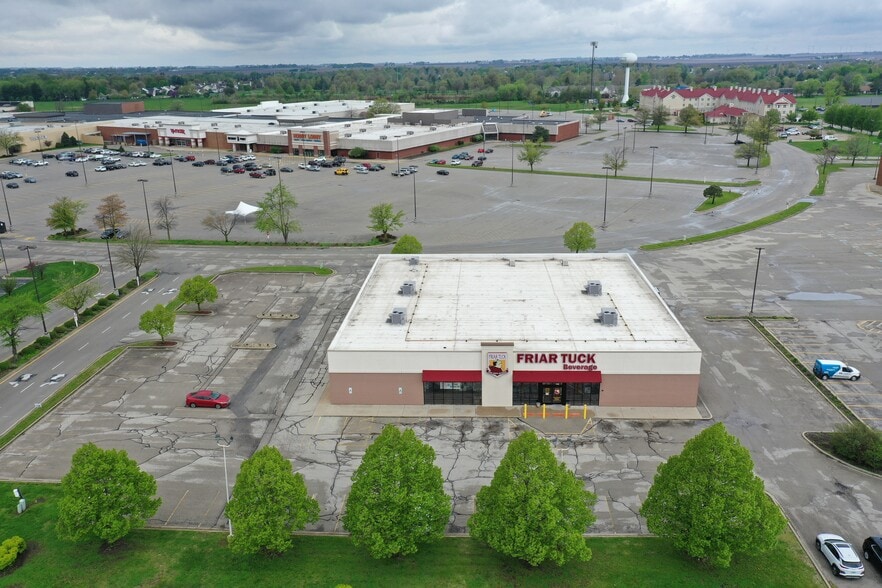 More Photos Of 1146 Hickory Point Mall, Forsyth Unknown For Lease