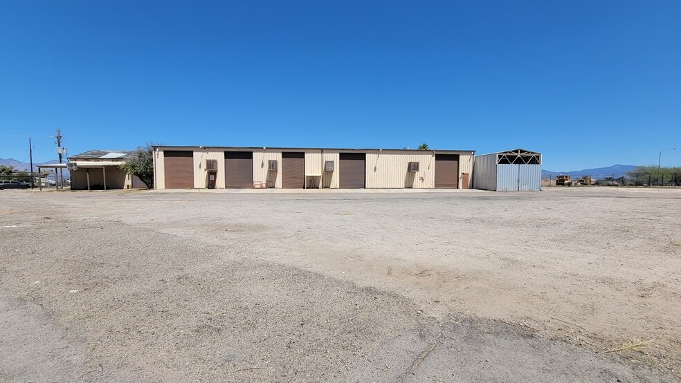 More Photos Of 5260 E Canada St, Tucson Manufacturing For Sale