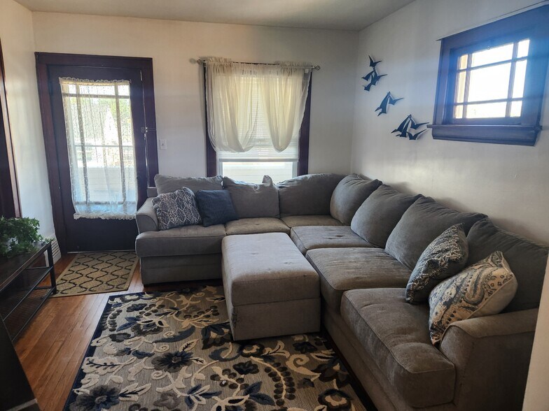 More Photos Of 5223 W 52nd St, Parma Apartments For Sale