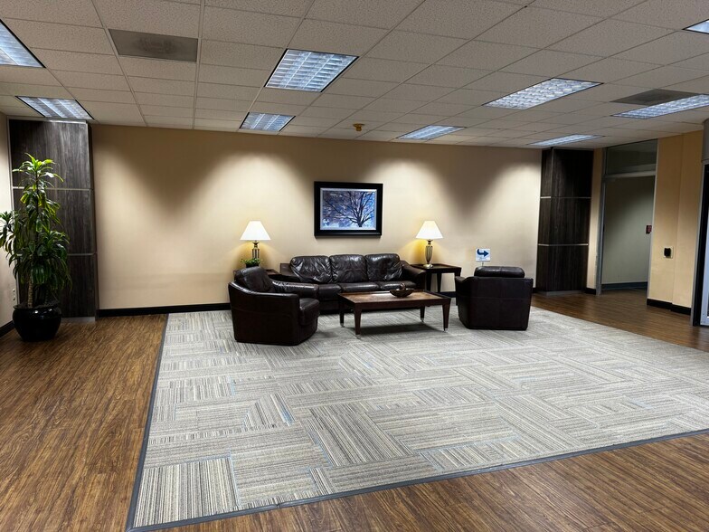 More Photos Of 1628 Browning Rd, Columbia Loft Creative Space For Lease