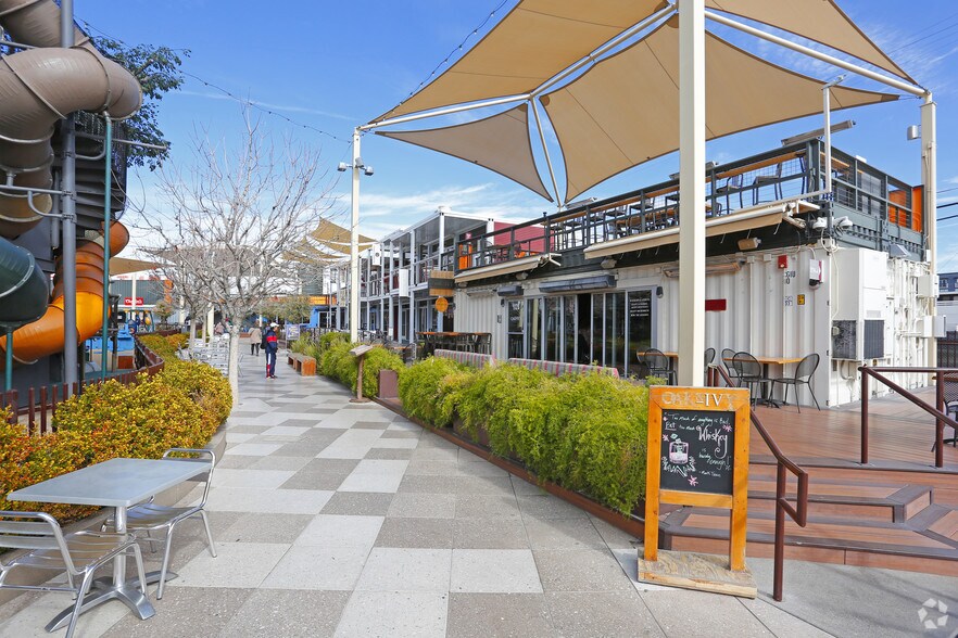 More Photos Of 707 Fremont St, Las Vegas General Retail For Lease