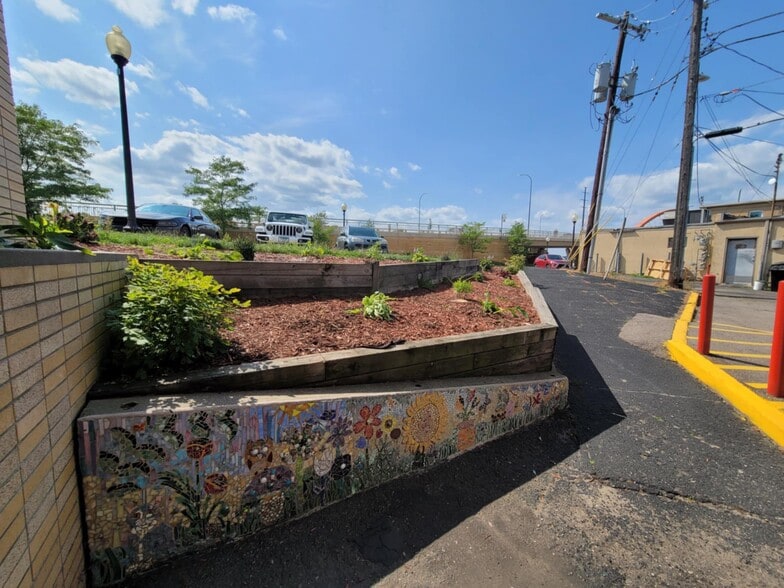 More Photos Of 111 E 3rd St, Hastings Office Residential For Sale