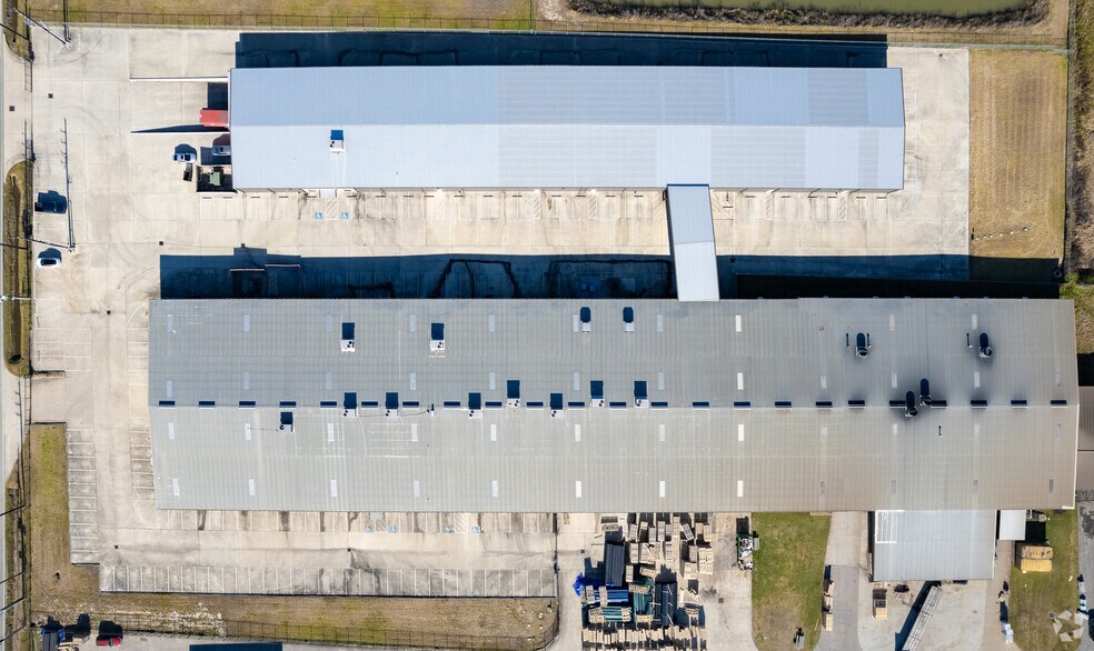 More Photos Of 12306 Shiloh Church Rd, Houston Warehouse For Lease