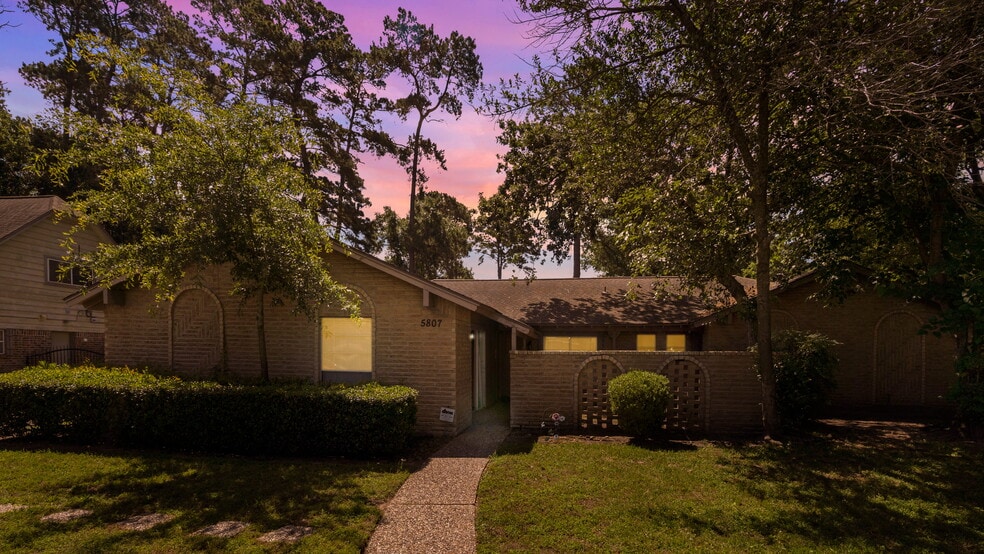More Photos Of 5807 Old Lodge Dr, Houston Assisted Living For Sale