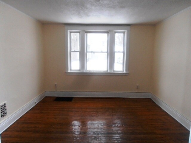 More Photos Of 726-730 Genesee St, Rochester Storefront Retail Residential For Lease