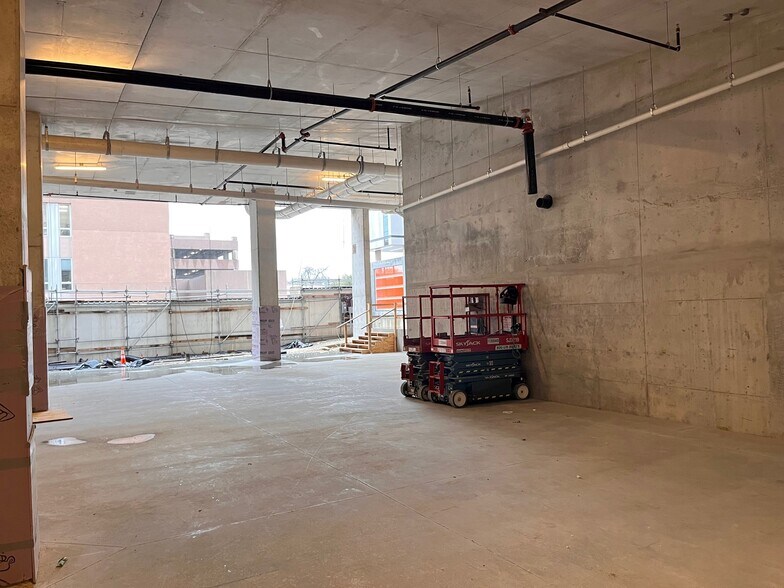 More Photos Of 313 W 17th St, Austin Apartments For Sale
