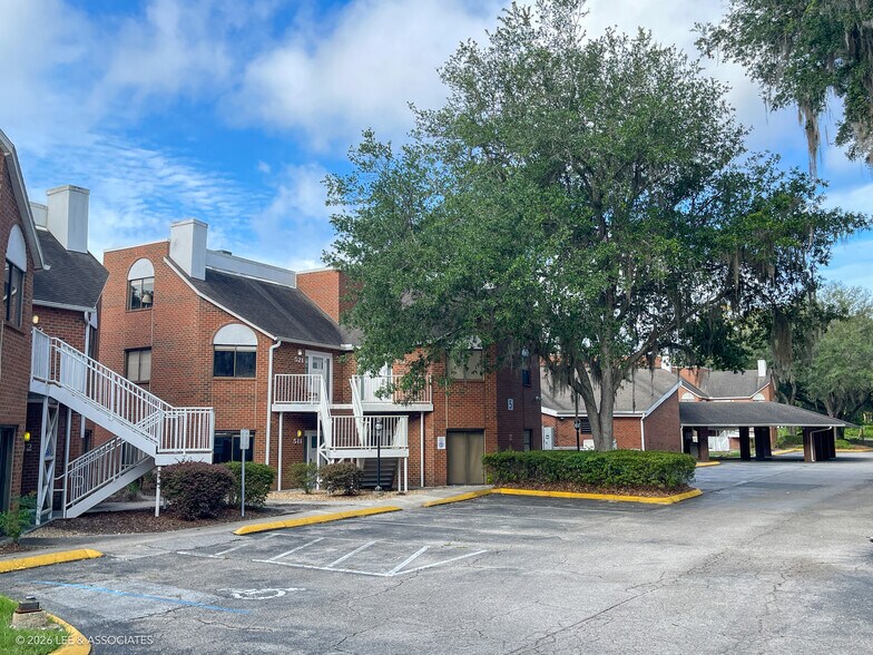 More Photos Of 4001 SW 13th St, Gainesville Hotel For Sale