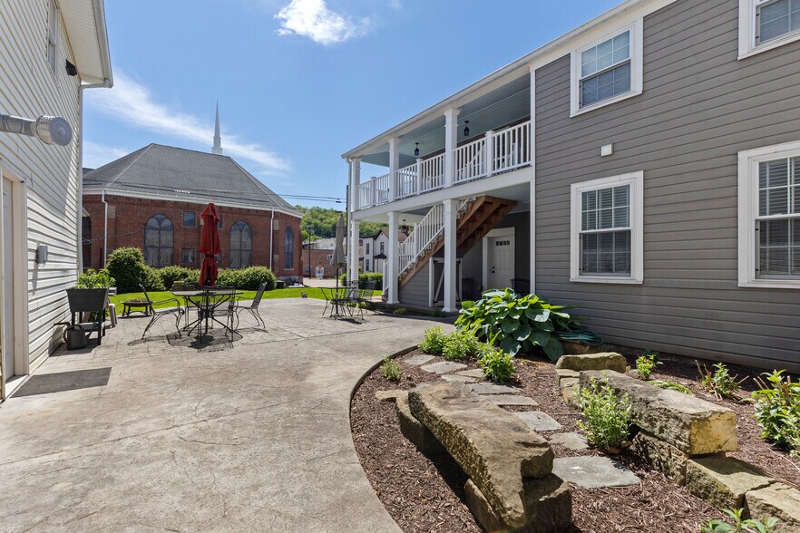 More Photos Of 900 Main St, Wellsburg Specialty For Sale