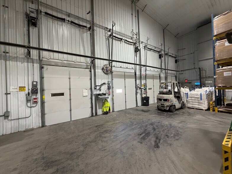 More Photos Of 500 North St W, Harvey Food Processing For Sale