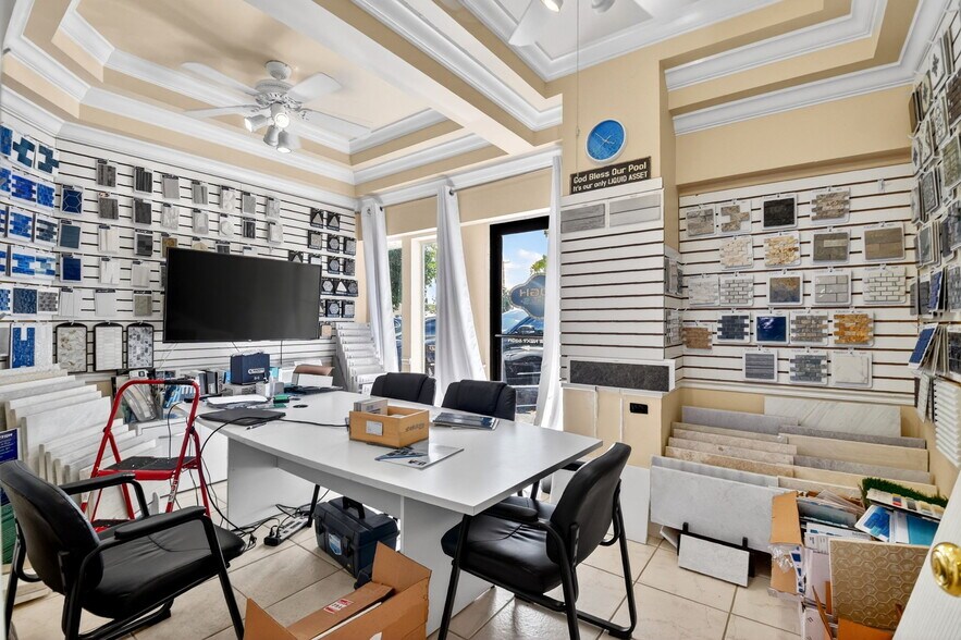 More Photos Of 321 N Railroad Ave, Boynton Beach Unknown For Lease