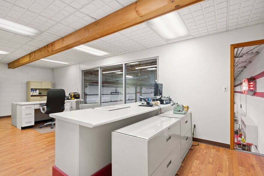 More Photos Of 21052 Van Born Rd, Dearborn Heights Warehouse For Sale