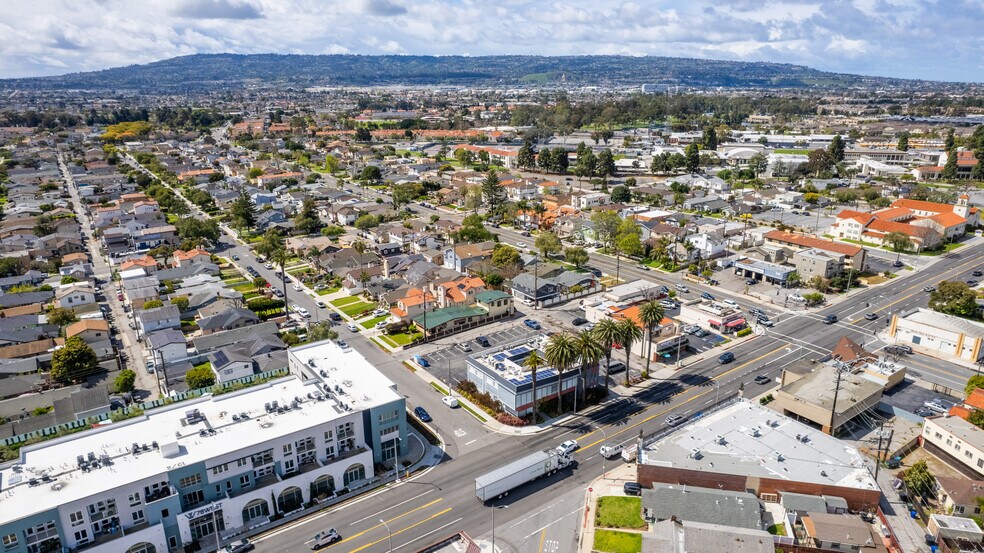 More Photos Of 2008 W Carson St, Torrance Medical For Sale