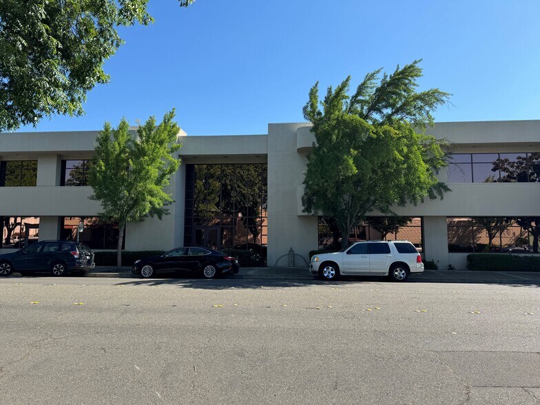 More Photos Of 1100 14th St, Modesto Office For Lease