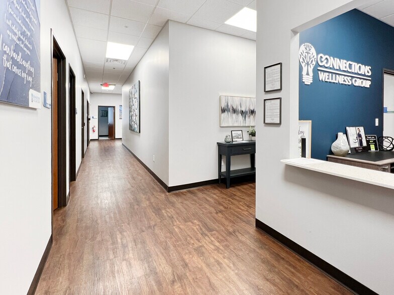 More Photos Of 255 W Lebanon, Frisco Medical For Sale