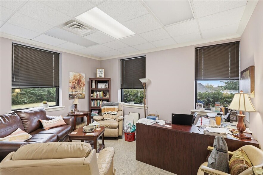 More Photos Of 8862 Cedar Springs Ln, Knoxville Office For Lease