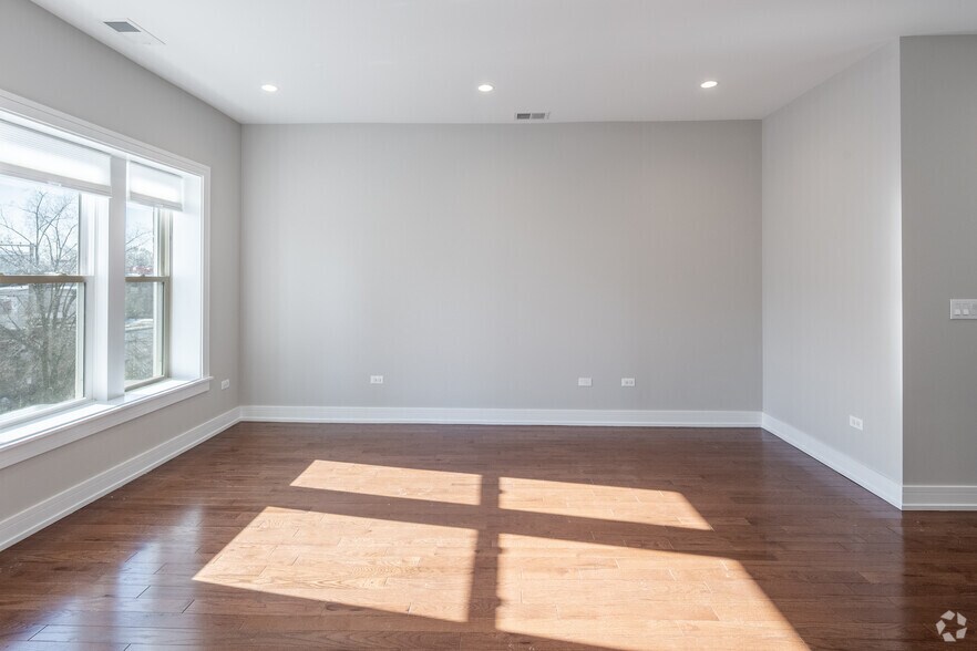 More Photos Of 1710 W Lunt Ave, Chicago Apartments For Sale