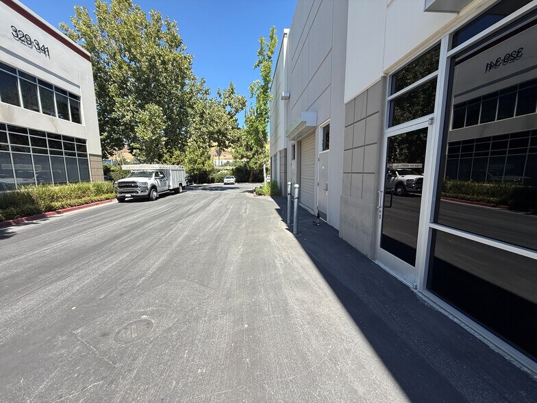 More Photos Of 355 Piercy Rd, San Jose Research And Development For Sale