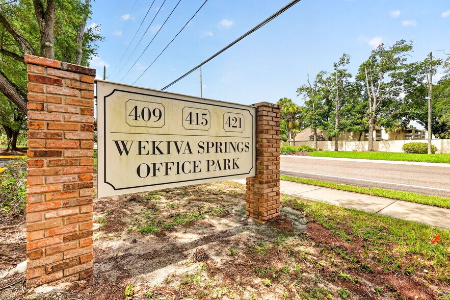 More Photos Of 421 Montgomery Rd, Altamonte Springs Medical For Lease