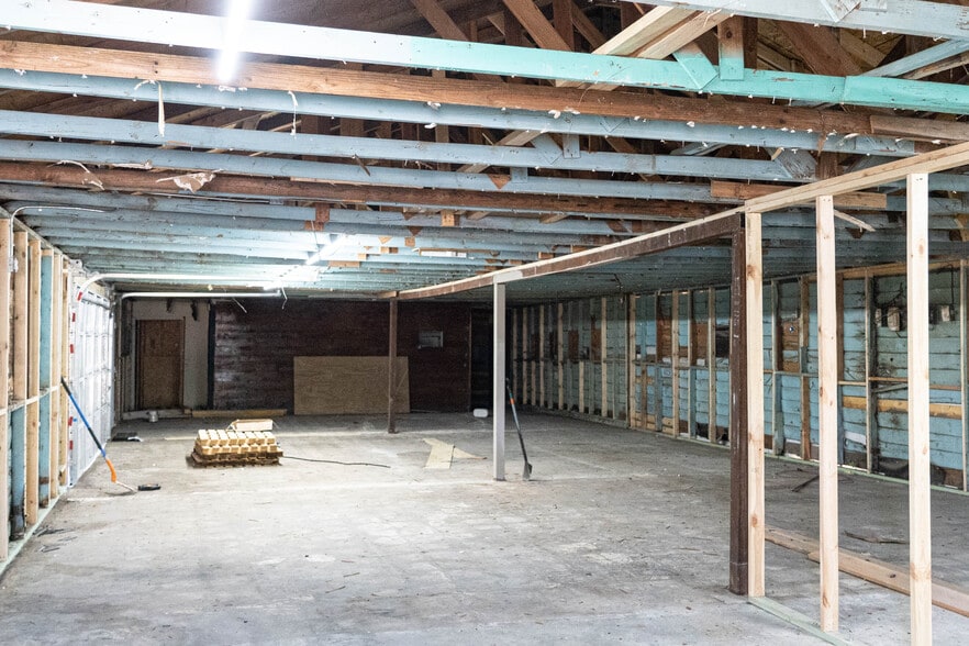 More Photos Of 603-605 S Martin Luther King Blvd, Temple Light Manufacturing For Lease