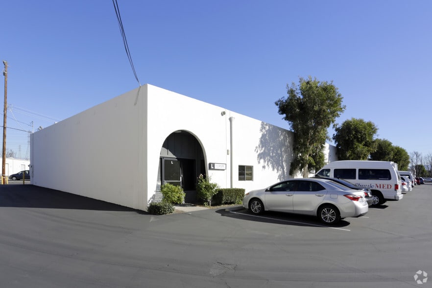 More Photos Of 1591 S Sinclair St, Anaheim Unknown For Lease