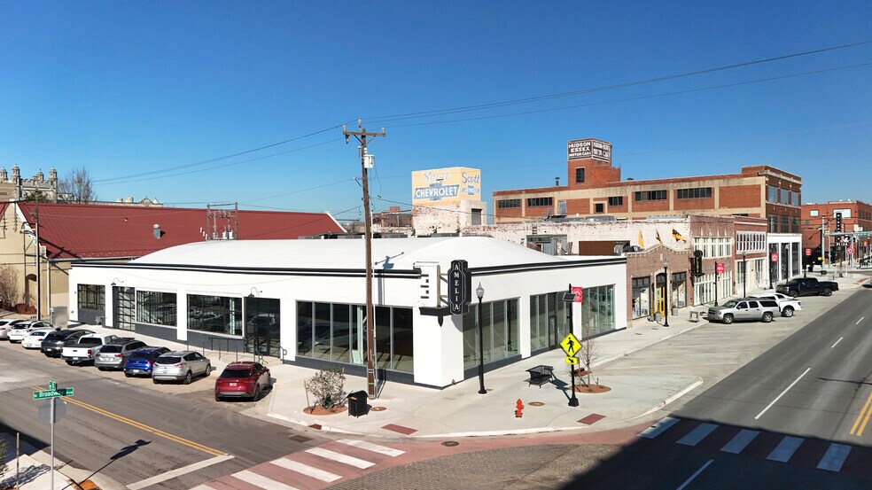 More Photos Of 801 N Broadway Ave, Oklahoma City Storefront Retail Office For Lease