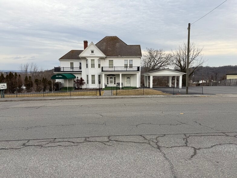 Primary Photo Of 1200 Grove Ave, Radford General Retail For Sale