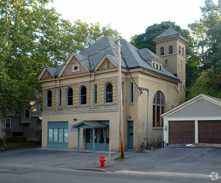 More Photos Of 610 Oak St, Syracuse General Retail For Sale