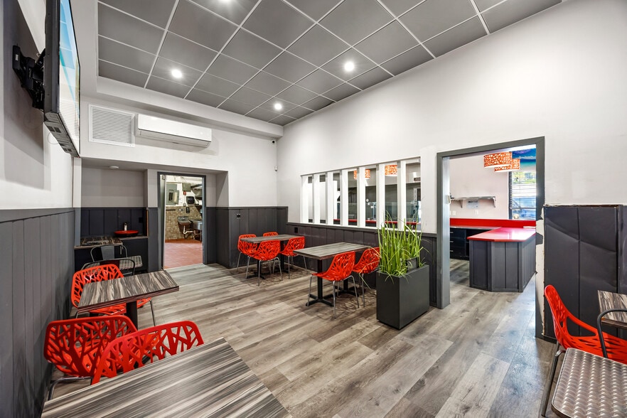 More Photos Of 225 95th St, Surfside Storefront For Lease