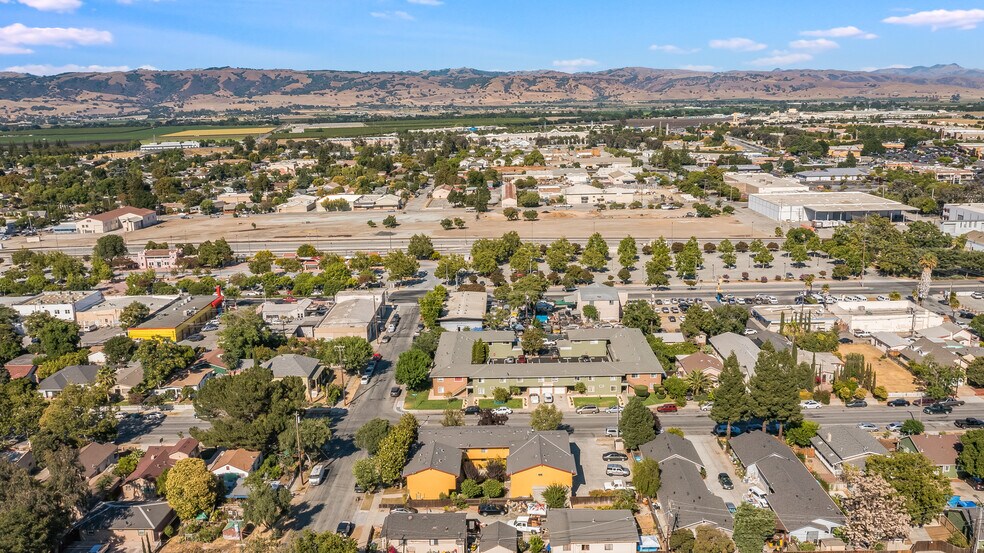 More Photos Of 7191 Eigleberry St, Gilroy Apartments For Sale