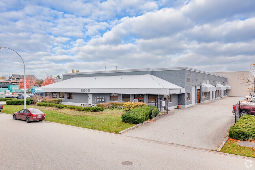 More Photos Of 5508 Production Blvd, Surrey Warehouse For Lease