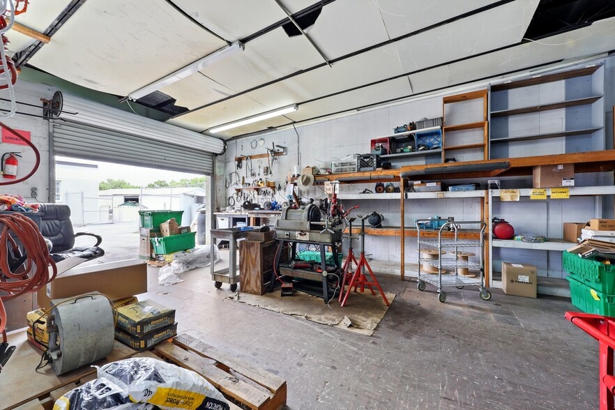 More Photos Of 110 N State Road 19, Palatka Auto Repair For Sale