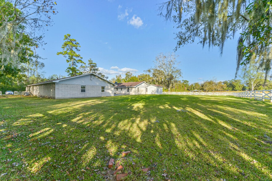 More Photos Of 1270 CR 2293, Cleveland Assisted Living For Sale
