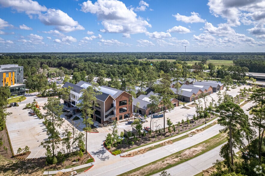 More Photos Of 1259 Grand Central Blvd, Conroe Unknown For Lease