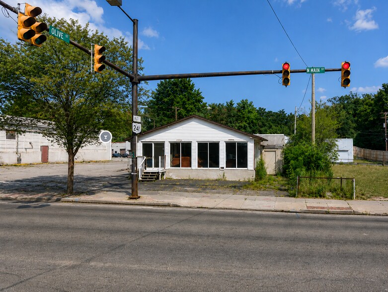 Primary Photo Of 451 N Main St, Akron Freestanding For Sale