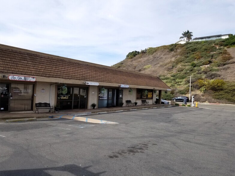 More Photos Of 2720 Camino Capistrano, San Clemente Storefront For Lease