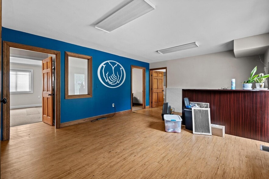 More Photos Of 2233 Miamisburg-Centerville Rd, Dayton Office For Sale