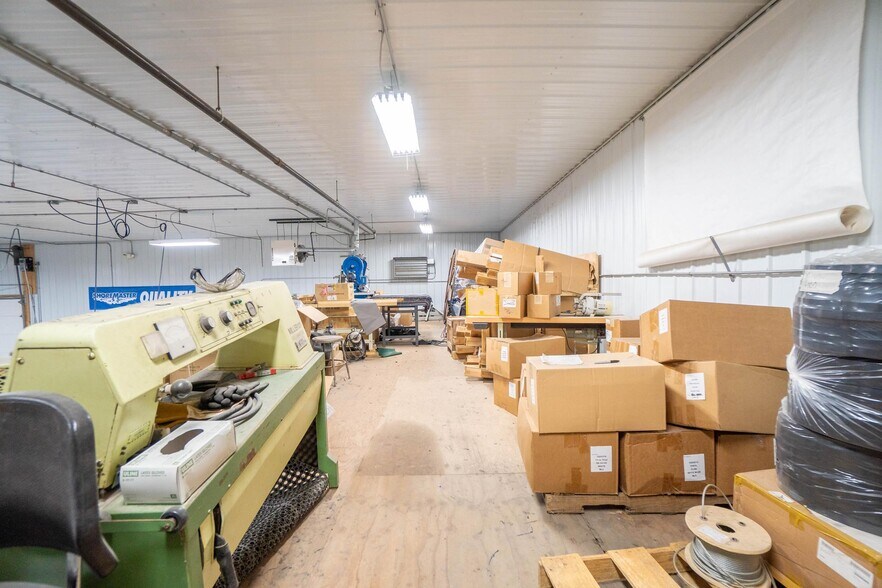 More Photos Of 305 Bach Ave, New York Mills Manufacturing For Sale