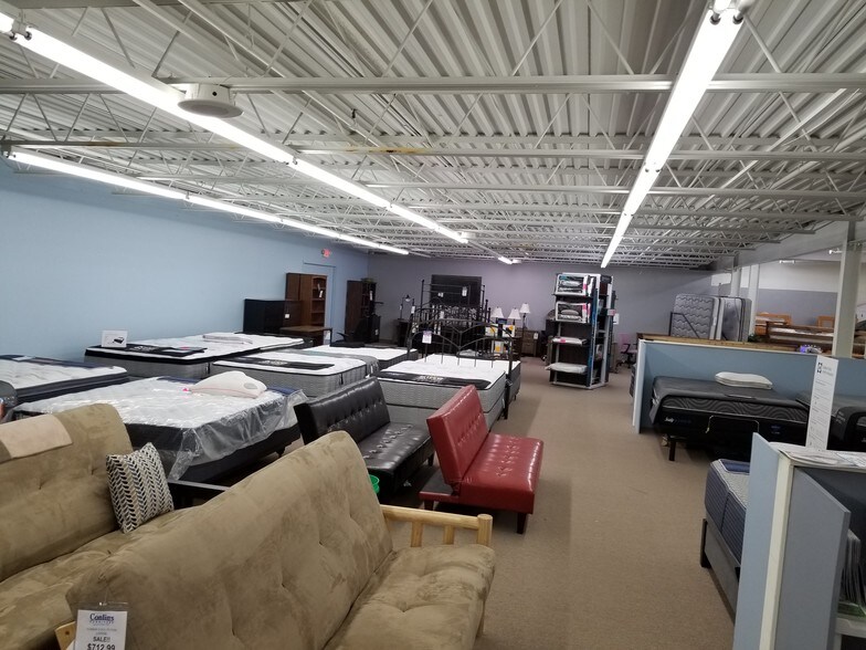 More Photos Of 310 34th Ave W, Alexandria Freestanding For Sale