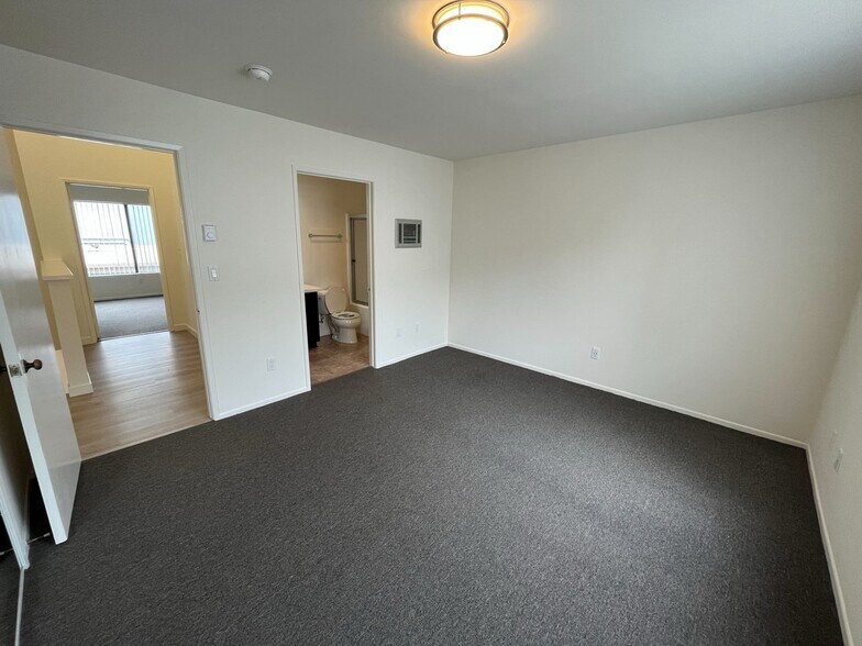 More Photos Of 1532 Granville Ave, Los Angeles Apartments For Sale