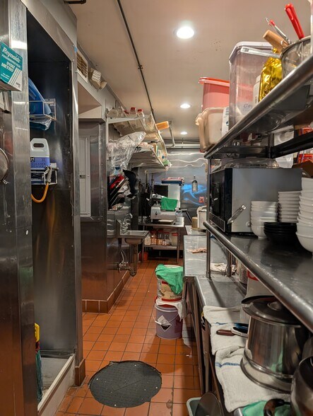 More Photos Of 1062 Main St, Holden Restaurant For Sale