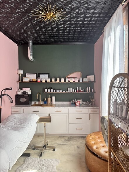 More Photos Of 106 N Main St, Granite Quarry General Retail For Sale