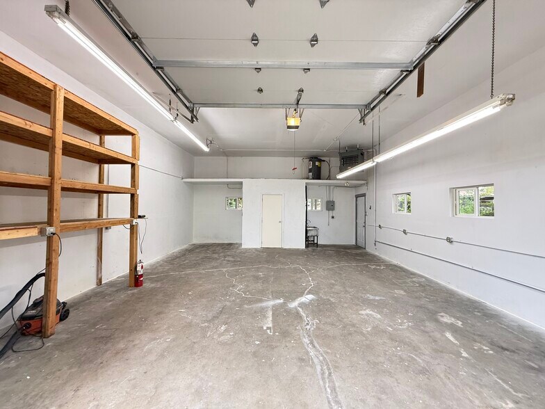 More Photos Of 1460 Chase St, Lakewood Warehouse For Lease